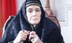 فخری خوروش بازیگر سینما و تئاتر ایران ۲۰ خرداد در سن ۹۴ سالگی در آمریکا درگذشت