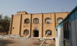 توسط شرکت بهره برداری نفت و گاز مسجدسلیمان؛ مرمت و بازسازی مجتمع عالی سلامت مسجدسلیمان در حال انجام است