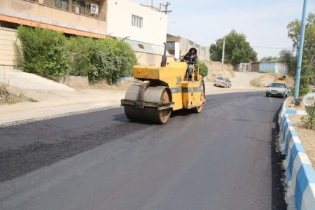 آغاز عملیات اجرای روکش آسفالت هشت بنگله مسجدسلیمان