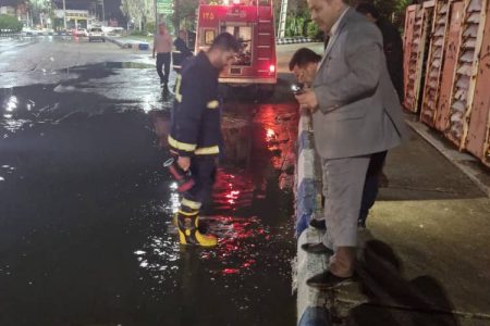 تلاش شبانه مدیریت شهری جهت رفع آبگرفتگی مناطق مختلف سطح شهر مسجدسلیمان