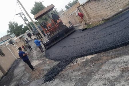 آغاز عملیات اجرایی آسفالت معابر محله مرادآباد