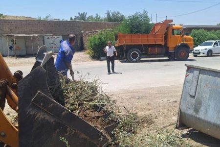 پاکسازی و لایروبی کانال‌های شهری به همت معاونت خدمات شهرداری مسجدسلیمان