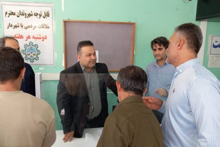 تداوم ارتباط بی‌واسطه مردم با مدیریت شهری / برگزاری ملاقات عمومی شهردار مسجدسلیمان