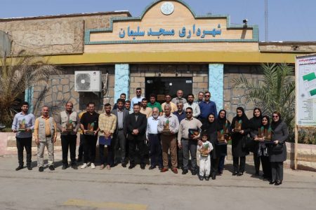 تجلیل با طعم شفافیت ؛ شهردار و شورای شهر در کنار خبرنگاران مسجدسلیمان