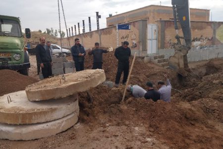 رفع مشکل آبگرفتگی جاده گلف با اقدام جهادی شهرداری مسجدسلیمان