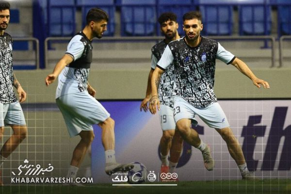 وریا غفوری از نزدیک استقلال را زیر نظر گرفت +عکس