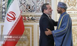 گفتگوی تلفنی وزیر امور خارجه ایران با همتایان عمانی و عراقی