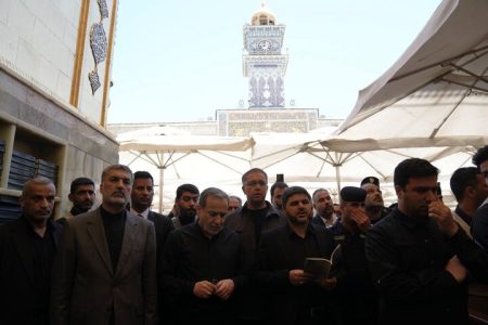 تشرف عراقچی به حرم مطهر حضرت امیرالمومنین (ع)