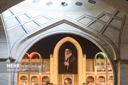 دومین روز وداع با امام شهید امت؛ خروش عاشقان در مصلی ادامه دارد