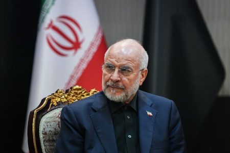 قالیباف: ایرانی میراث پرافتخار خود را به آسانی واگذار نمی‌کند