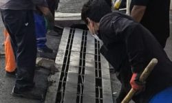 عملیات لایروبی، پاکسازی، شستشو و آهک پاشی کانال آب‌های سطحی مناطق مختلف سطح شهر در حال انجام است ..