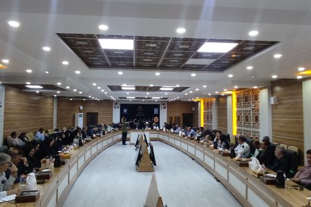 تأکید فرماندار بر قانون‌گرایی در مدیریت شهری؛ گزارش پروژه‌های شهرداری و هشدار درباره چالش‌های عمرانی مسجدسلیمان در جلسه شورای اداری