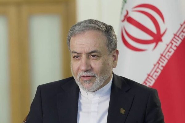 عراقچی انتصاب‌ فرماندهان عالی‌رتبه در نیروهای مسلح را تبریک گفت