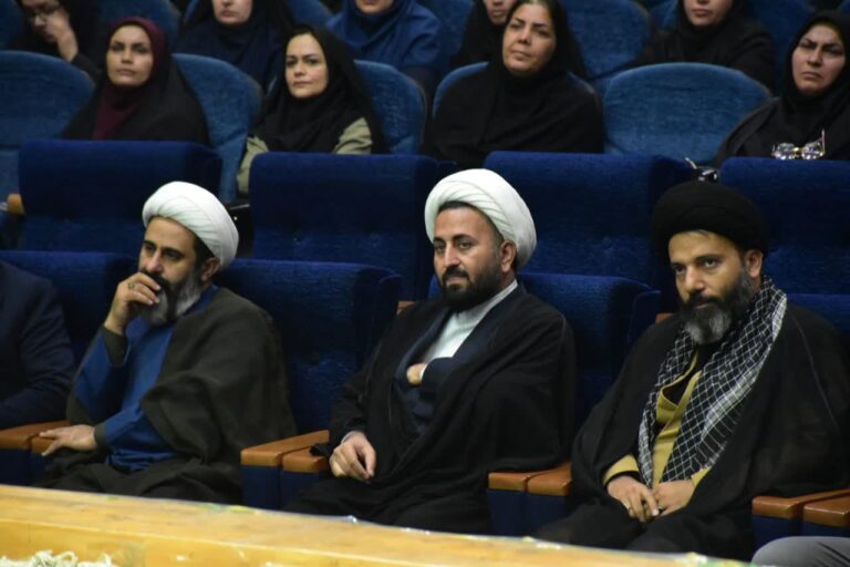 همایش جهاد تبیین و پیشگیری از آسیب‌های اجتماعی